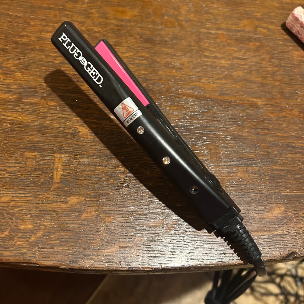Rugged Mini hair straightener
